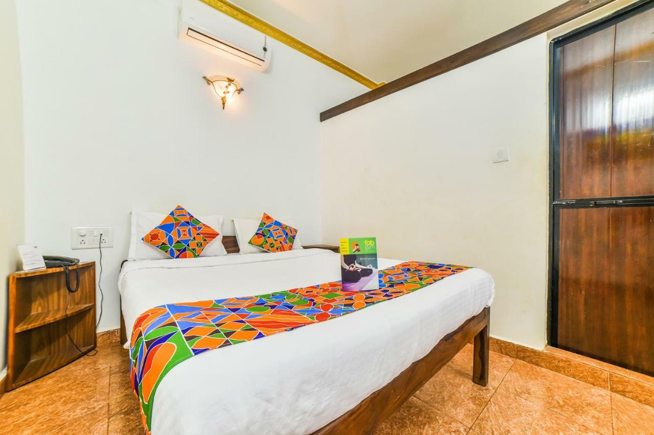 Fabhotel Yoyo Cottage With Pool - Nr Chapora Fort Vagator Bagian luar foto