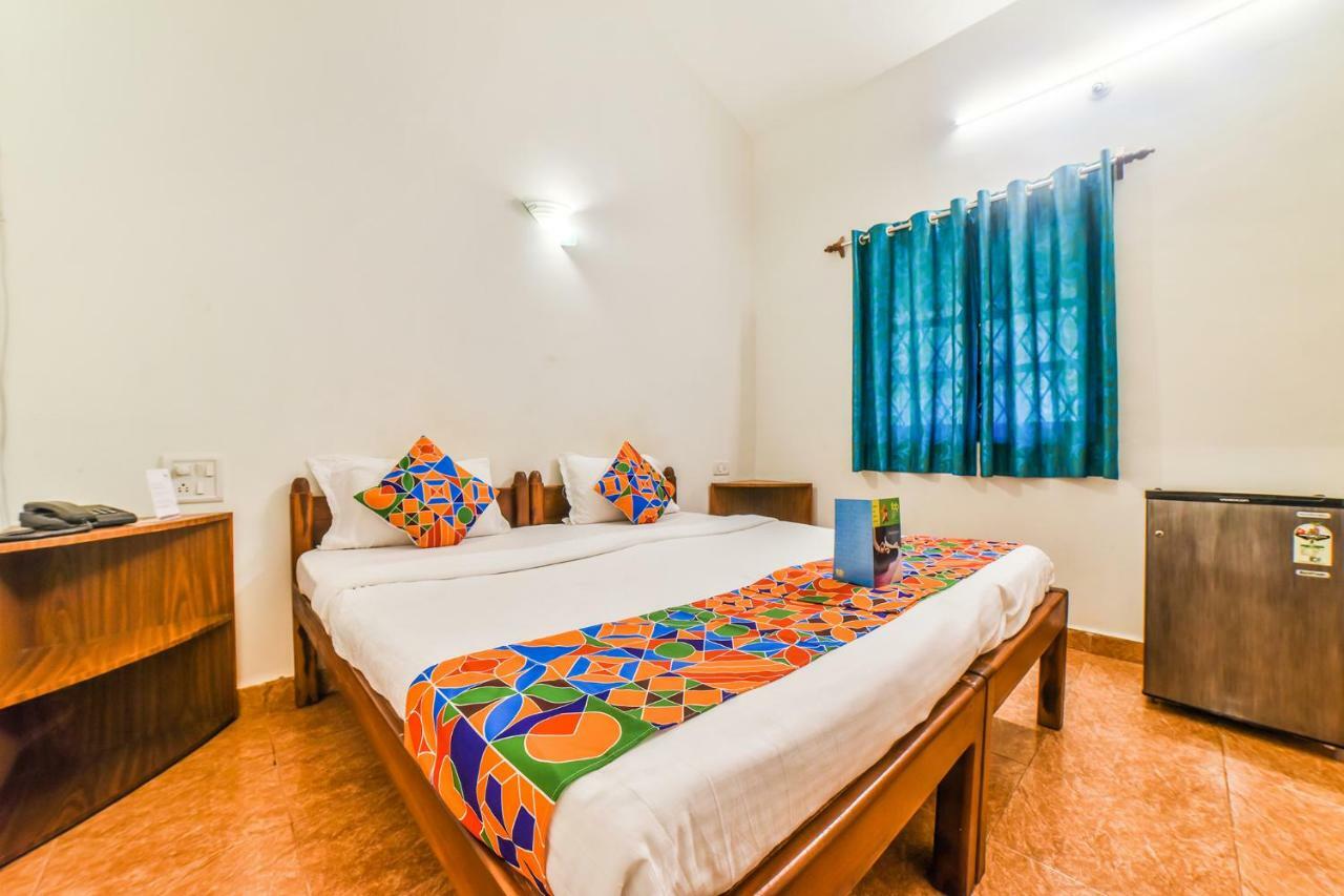 Fabhotel Yoyo Cottage With Pool - Nr Chapora Fort Vagator Bagian luar foto