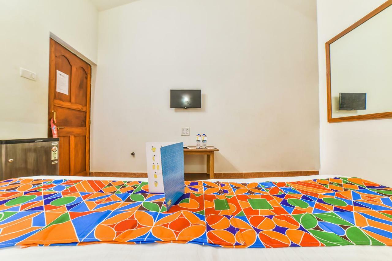 Fabhotel Yoyo Cottage With Pool - Nr Chapora Fort Vagator Bagian luar foto
